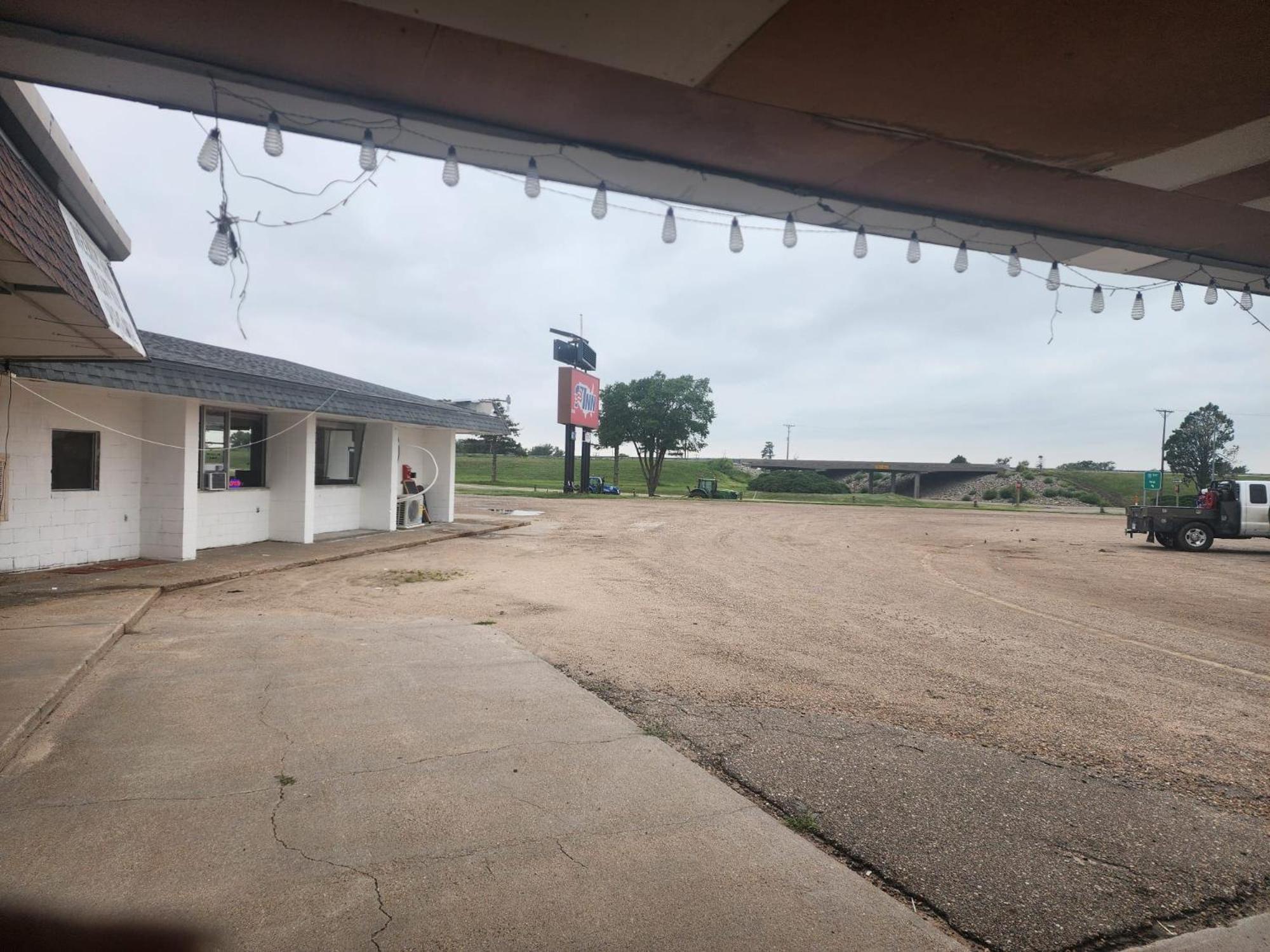 1St Inn By Oyo Quinter Hwy 70 Ks Luaran gambar