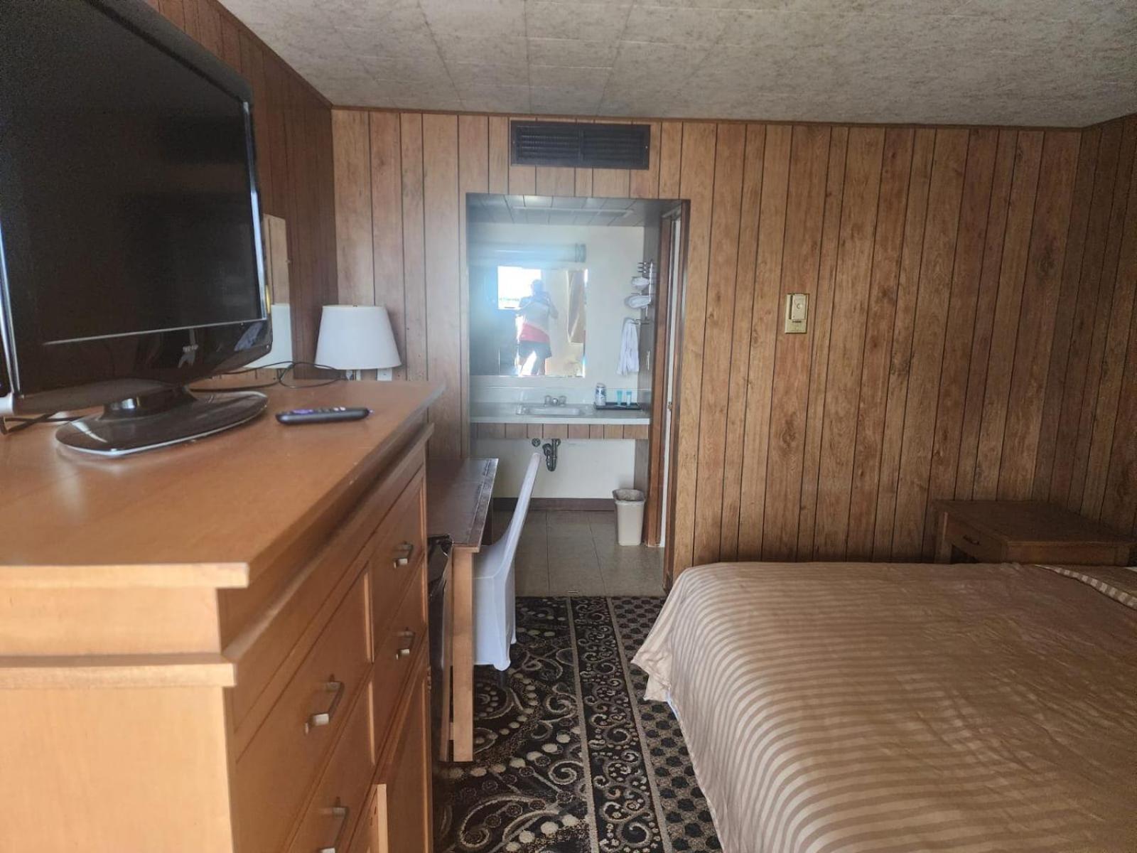 1St Inn By Oyo Quinter Hwy 70 Ks Luaran gambar